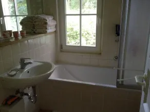 Bungalow a Forsthaus Thursee, 1 camera da letto, soggiorno con divano letto - Image 3