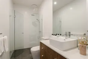 Little Grenfell Apartments by Urban Rest - Image 3