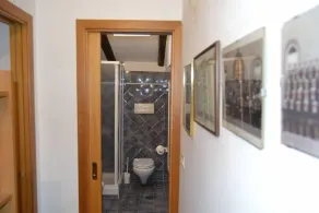 Charakteristisches Bauernhaus aus dem neunzehnten Jahrhundert - Image 3