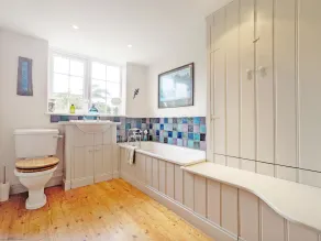 Dolphin Cottage -  a cosy cottage that sleeps 4 guests  in 2 bedrooms - Image 4