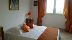 Superbe 3P dans villa avec vue mer et collines - Image 2