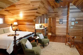 Chisholm Trail Room at Buffalo Point - Image 3