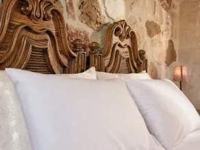 Palazzo Di P Villa, World 5th Award - Image 5