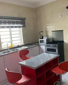 Appartement impeccable de 2 chambres à Lekki Ajah - Image 5