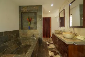 Beautiful Rainforest Villa Overlooking Costa Rica's Pacific Coast: Casa Buendia - Image 3