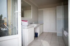 River View property sleeping up to 14 people with indoor spa pool and sauna - Image 5