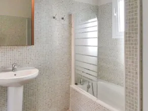 Villa Stay With Sea Views - Image 2