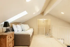 Maison avec piscine, jacuzzi et barbecue | Vue montagne - Image 3