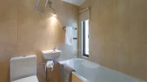 Geräumige 2 Schlafzimmer, 3 Badezimmer Victory Village Wohnung in Quinta do Lago - Image 2