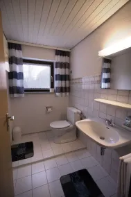 Vacation apartment 76 sqm, basement, 1 bedroom, living-dining room, kitchen, separate WC - Image 3