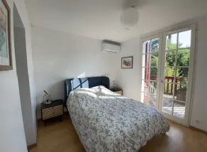 2 bedrooms, 2 bathrooms appartement with terrace and balcony, close to beaches - Image 3