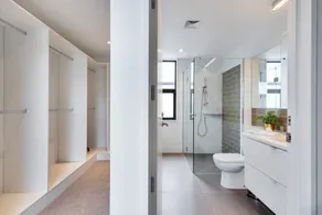 Wonderful Hobsonville Three Bedroom Home - Image 4