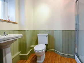 5 Bedroomed 200 Year Old Coach House With Private Front Garden - Image 5