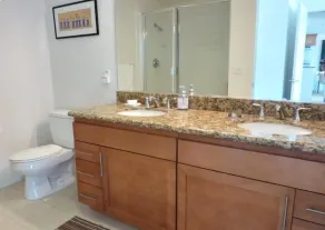 WEST OCEAN TOWERS Long Bch Condo 2Bed/2BA/Sunny/Balcony/ Pool/Gym/BEST BUILDING! - Image 3