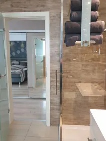 Exclusive RONDO apartment with balcony and hotel service - breakfast optional - Image 3