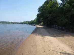 Waterfront 3 Bedroom Cottage on Beautiful Lake Nokomis - Image 3