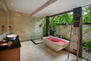 Cozy 3 Bedrooms Pool Villa in Legian - Image 2