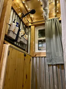 Adorable (Teeny!) Tiny House, Beautiful Views - Image 3
