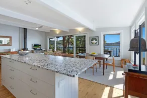 Jetty's End water front beach house - Image 5