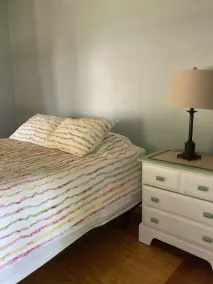 Belle maison dans un quartier calme à un pâté de maisons de l'océan - Image 3