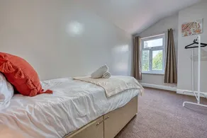 Cosy Modern - Image 4