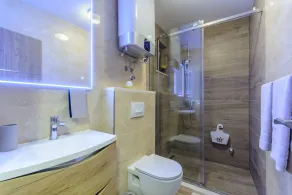 Villa de 4 dormitorios con piscina climatizada. - Image 3