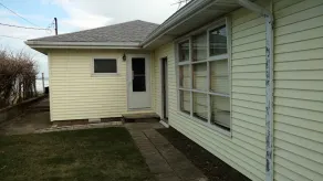 Locust Point Beach Cottage - Image 3