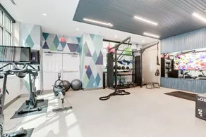 2BR Urban Oasis DC Access with Lux Comforts - Image 2