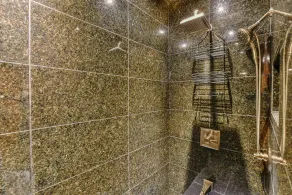 Chalet River Front Spa Peninsula - Image 5