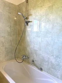 Villa med pool i lugn utkanten av byn inställning - Image 4