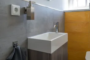 Modern, cozy vacation apartment, 77 m², sauna, garden w. View over the meadows - Image 5