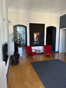 ELEGANTE WOHNUNG IM HERZEN VON RIVOLI - Image 2