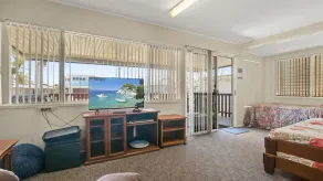Wills Avenue Nr. 12. goldener Strand - Image 3