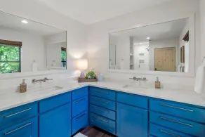 Lakefront Cottage- late summer price decrease! - Image 3