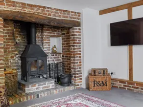 2 bedroom accommodation in Eastry, near Sandwich - Image 2