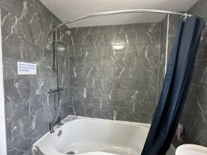 House Sleeps 7 - Contractors, Free Parking - Image 3