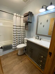 2 Bedrooms with a King Bed, 1 Bath across from the Visitor Center - Image 2