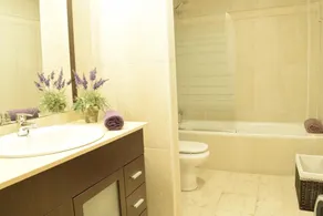 Beautiful, Cosy, Great Apartment Downtown, Near Beach.  Ask for Parking. - Image 3