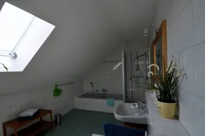 Apartamento 'Ferienwohnung Sonnenblume 2' com vista para a montanha, varanda e acesso Wi-Fi - Image 3