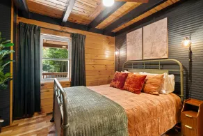 Big Boulder-Hot Tub, WiFi, Firepit, Arcade, Hiking - Image 5