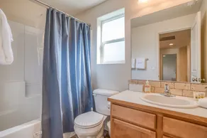 New 4 bedroom Home Along the Canal and Close to Sunriver! - Image 4