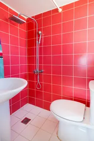 Beautiful villa 800 meters from the beach - Image 2