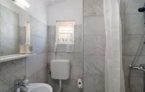 Belle maison à Postira - Image 3