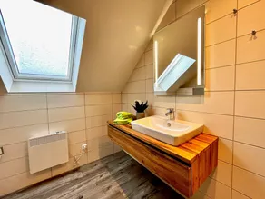 Holiday Home 'Haus Leni' with Private Terrace, Private Garden and Wi-Fi - Image 4