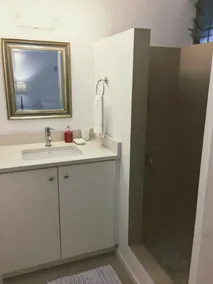 Øverste etage smukt renoveret Condo nær Strande - Image 4