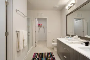 S1be Spacious 1-br w Pool Fitness Center and Dog Park - Image 4