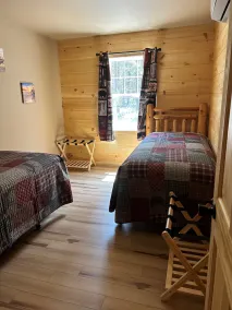 Cabin # 3 at Northern Comfort w/opt side by side rentals - Image 4