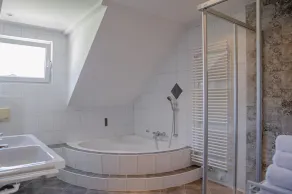 Lovely cottage, central location, near Hochzillertal track located on the bike path - Image 4