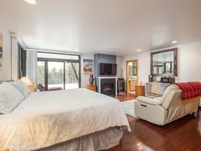 Modern Retreat| Hot Tub, Primary Suite with Fireplace - Image 5