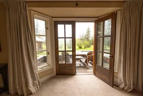 Black Diamond Ranch House | Luxury Ranch Stay - Image 5